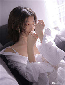 《20100327快乐大本营-女神宿舍的管理员第一集》