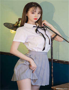 《闷骚放荡校花女友H-保姆的诱惑》