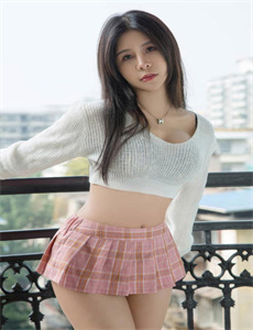 《雾中尖叫的魔女-强塞玩具七小时》